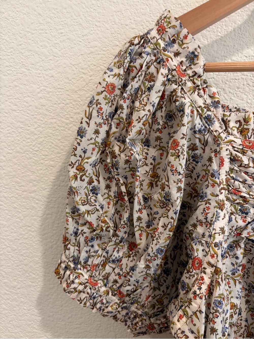 Doen Cream Floral Smocked Square-Neck Blouse - Picture 8 of 9